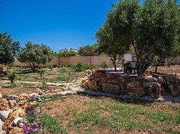 Gorgeous Holiday Home With Swimming Pool