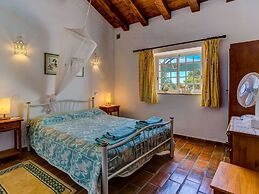 Gorgeous Holiday Home With Swimming Pool