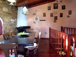 Traditional Apartment in Elounda