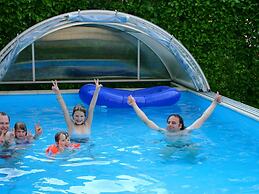 Apartment With Swimming Pool in Pockau