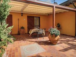 Belvilla by OYO Country House With Swimming Pool