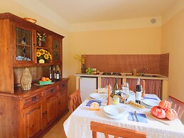 Cottage in the Marche With Private Garden