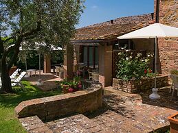 With Pool and air Conditioning