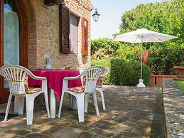 With Pool and air Conditioning