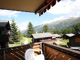 Superb Apartment With Views of the Alps