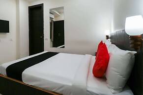 Capital O 67657 Schmear Suites