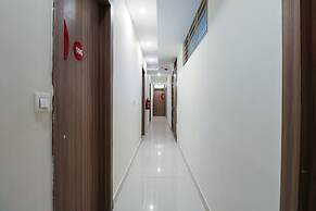 Capital O 67657 Schmear Suites