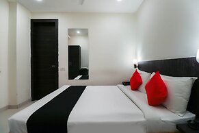 Capital O 67657 Schmear Suites