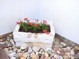 Lovable Apartment, Pool With Deckchairs, Fenced Garden With Grill, Wif