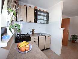Lovable Apartment, Pool With Deckchairs, Fenced Garden With Grill, Wif