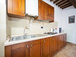 Apartment on Beautiful Estate With Pool Near the Art