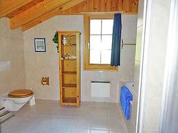 Comfortable Holiday Home With Fireplace