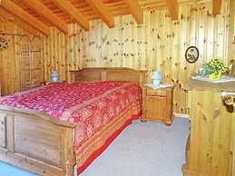 Comfortable Holiday Home With Fireplace