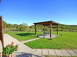 Villa with Private Pool near Cortona in Calm Countryside & Hilly Lands