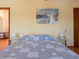 Delux Villa in Vilacolum With Swimming Pool