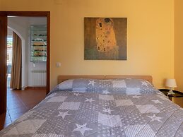 Delux Villa in Vilacolum With Swimming Pool