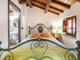 Belvilla by OYO Farmhouse in Citta' di Castello