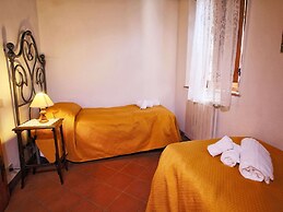 Belvilla by OYO Fienile