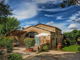 Belvilla by OYO Fienile