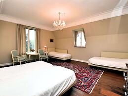 Spacious Pet-friendly Castle in Stavelot