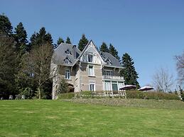 Spacious Pet-friendly Castle in Stavelot