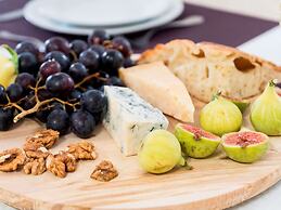 Villa in Peracko Blato With Pool