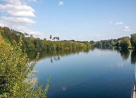 Luxury Apartment With Sauna Over a Lake