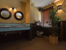 Luxury Apartment With Sauna Over a Lake