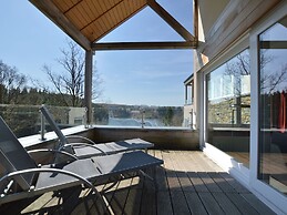 Luxury Apartment With Sauna Over a Lake