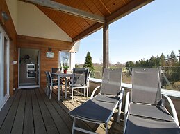 Luxury Apartment With Sauna Over a Lake
