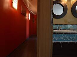 Luxury Apartment With Sauna Over a Lake