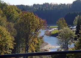 Luxury Apartment With Sauna Over a Lake