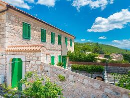 Quaint Villa in Crikvenica With Pool