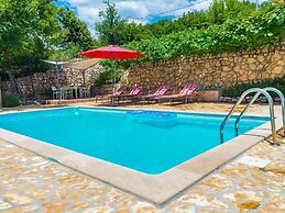 Quaint Villa in Crikvenica With Pool