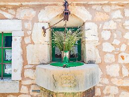 Quaint Villa in Crikvenica With Pool