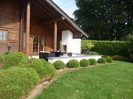 Charming Chalet With Private Garden in Stavelot
