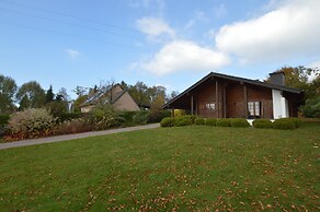 Stavelot Chalet With Garden