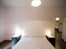 Spacious Apartment in Rome near Sea