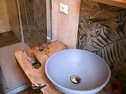 Spacious Apartment in Rome near Sea