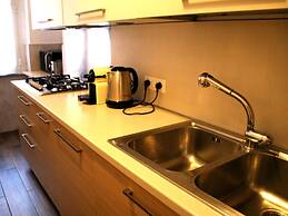 Spacious Apartment in Rome near Sea