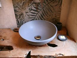 Spacious Apartment in Rome near Sea