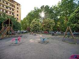 Spacious Apartment in Rome near Sea
