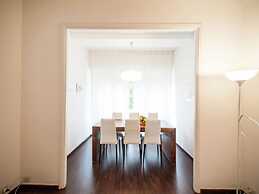 Spacious Apartment in Rome near Sea