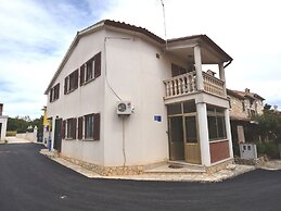 Comfortable Holiday Home Only 500m to the sea With Outdoor Kitchen, Wi