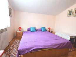 Comfortable Holiday Home Only 500m to the sea With Outdoor Kitchen, Wi