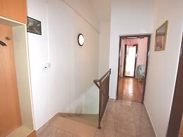 Comfortable Holiday Home Only 500m to the sea With Outdoor Kitchen, Wi