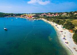 Comfortable Holiday Home Only 500m to the sea With Outdoor Kitchen, Wi