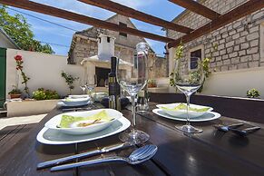 Modern Villa in Povlja With Pool