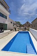 Modern Villa in Povlja With Pool