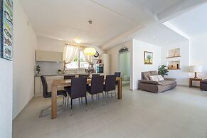 Modern Villa in Povlja With Pool